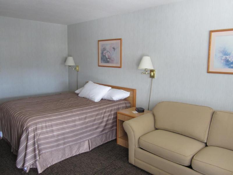 Travelodge By Wyndham Bc Hotel